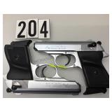 PAIR OF VOLTRAN 9MM METAL PROP PISTOLS PAIR OF VOLTRAN 9MM METAL PROP PISTOLS