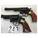 PAIR OF PLASTIC PROP REVOLVER PAIR OF PLASTIC PROP REVOLVER