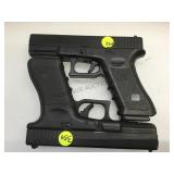 PAIR OF PLASTIC AND METAL PROP AIR SOFT PISTOL PAIR OF PLASTIC AND METAL PROP AIR SOFT PISTOL