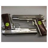 PAIR OF METAL 1911 PROP PISTOLS PAIR OF METAL 1911 PROP PISTOLS