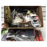 LOT OF ASSORTED GUN ACCESSORIES INCLUDING SCOPE