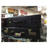 LOT OF 2 BRIEF CASES USED AS PROPS IN MOVIES LOT OF 2 BRIEF CASES USED AS PROPS IN MOVIES