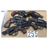 LOT OF 6 RUBBER PROP REVOLVERS