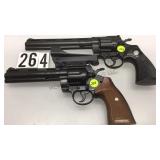 PAIR OF BLACK METAL PROP REVOLVERS PAIR OF BLACK METAL PROP REVOLVERS