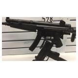 1 PLASTIC 1 METAL BLANK PROP GUNS 1 PLASTIC 1 METAL BLANK PROP GUNS