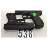 PAIR OF PLASIC AND METAL BB PISTOLS PAIR OF PLASIC AND METAL BB PISTOLS