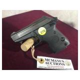 BERETTA 3032 TOMCAT PISTOL 32 CAL WITH CRIMSON