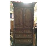 VINTAGE TALL WOODEN ENTERTTAINMENT CENTER