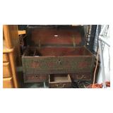 VINTAGE DESIGNER KNOBBY NAIL CHEST