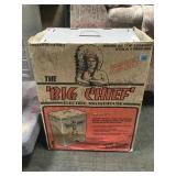 VINTAGE  BIG CHIEF  ELECTRIC SMOKER WITH BOX