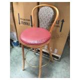 BENTYWOOD SHELBY WILLIAMS BAR STOOL, 8XMONEY