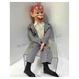 VINTAGE NOVELTY CO. 1939 MORTIMER SNERD DUMMY VINTAGE NOVELTY CO. 1939 MORTIMER SNERD DUMMY