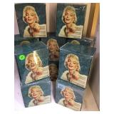 COLLECTION OF MARILYN MONROE TRADING CARDS COLLECTION OF MARILYN MONROE TRADING CARDS