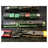 TRAY OF SANTA FE TRAIN CARS TRAY OF SANTA FE TRAIN CARS