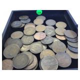 TRAY LOT OF 50 ENGLISH PENNIES TRAY LOT OF 50 ENGLISH PENNIES