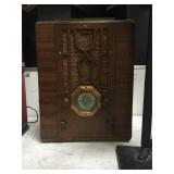 VINTAGE BROADCAST SILVERTONE TUBE RADIO VINTAGE BROADCAST SILVERTONE TUBE RADIO