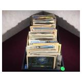 TRAY OF VINTAGE POSTCARDS, SOME LINEN TRAY OF VINTAGE POSTCARDS, SOME LINEN
