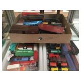 2 TUBS & A BOX OF MINIATURE TRAIN CARS 2 TUBS & A BOX OF MINIATURE TRAIN CARS