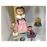 GROUP OF BETTY BOOP COLLECTIBLE DOLL, FIGURINES