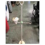 VINTAGE METAL LAMP STAND