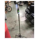 VINTAGE METAL LIGHT STAND VINTAGE METAL LIGHT STAND