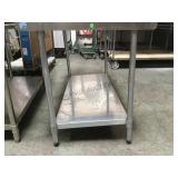 STAINLESS STEEL INDUSTRIAL TABLE STAINLESS STEEL INDUSTRIAL TABLE