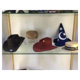 SHELF LOT OF HATS, 'SUNDANCE','DORFMAN', MICKEY SHELF LOT OF HATS, 'SUNDANCE','DORFMAN', MICKEY