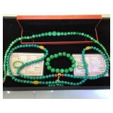 TRAY LOT OF NATURAL COLD JADE NECKLACE & BRACELET TRAY LOT OF NATURAL COLD JADE NECKLACE & BRACELET