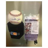 AUTOGRAPHED 'PETE ROSE' BASEBALL WITH COA AUTOGRAPHED 'PETE ROSE' BASEBALL WITH COA