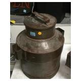 HEAVY DUTY METAL CONTAINER WITH HANDLE AND LID 19' HEAVY DUTY METAL CONTAINER WITH HANDLE AND LID 19'