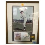 FRAMED AND AUTOGRAPHED MICKEY MANTLE PHOTO W/ COA FRAMED AND AUTOGRAPHED MICKEY MANTLE PHOTO W/ COA