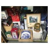 SHELF LOT, MIKASA, FRAMED THOMAS KINCAID PICTURE SHELF LOT, MIKASA, FRAMED THOMAS KINCAID PICTURE