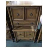PAIR OF NIGHT STANDS PAIR OF NIGHT STANDS