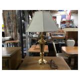 BRASS BASED TABLE LAMP NO FINIAL BRASS BASED TABLE LAMP NO FINIAL