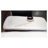 CREAM COLORED MASSAGE TABLE CREAM COLORED MASSAGE TABLE