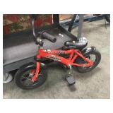 SMALL 'SCHWINN' BOYS BIKE SMALL 'SCHWINN' BOYS BIKE