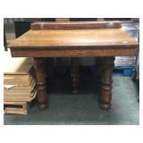 ANTIQUE 5 LEGGED TABLE WITH LEAVES ANTIQUE 5 LEGGED TABLE WITH LEAVES