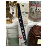 VINTAGE METAL KLEENEX VENDING MACHINE W/KEY