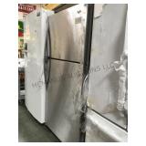 STAINLESS WHIRLPOOL FRIDGE FREEZER (NEW)