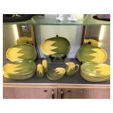 SHELF LOT OF VINTAGE SHAWNEE DNNERWARE