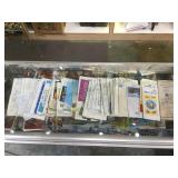 SHELF LOT OF VINTAGE ROADMAPS