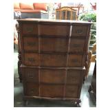 VINTAGE 5 DRAWER  CLAW FOOT DRESSER