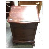 VINTAGE 3 DRAWER CLAW FOOT NIGHT STAND