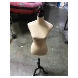 VINTAGE DRESS FORM