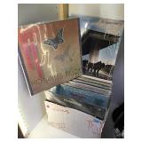 BOX OF VINYL ALBUMS, DOOBIE BROTHERS, HEART