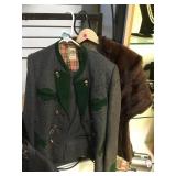 2 PIECE , FOX SHAWL & LEDERHOSEN