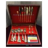 "NTERNATIONAL STAINLESS " SERVING SET W/CHEST