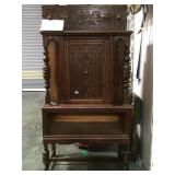 VINTAGE ARMOIRE