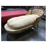 VINTAGE CARVED SETEE