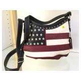 P & G  CONCEAL & CARRY SHOULDER BAG